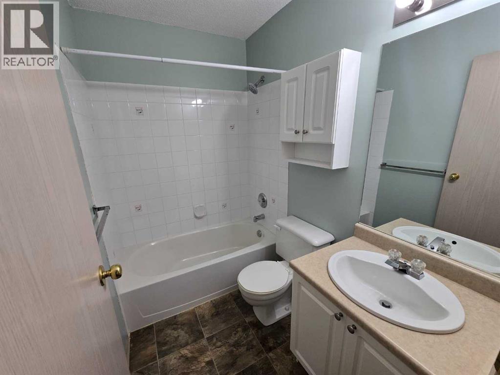 312, 485 Red Crow Boulevard W, Lethbridge, Alberta  T1K 7G6 - Photo 21 - A2308450
