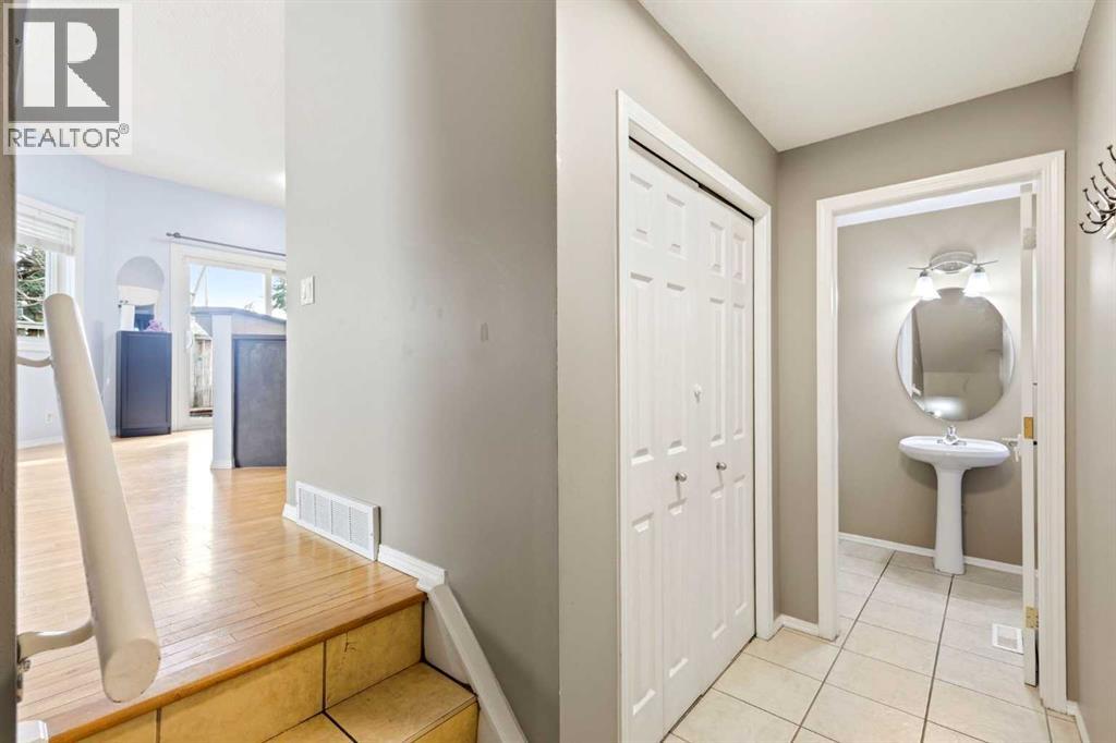 45 Patterson Hill Sw, Calgary, Alberta  T3H 2E6 - Photo 15 - A2309556