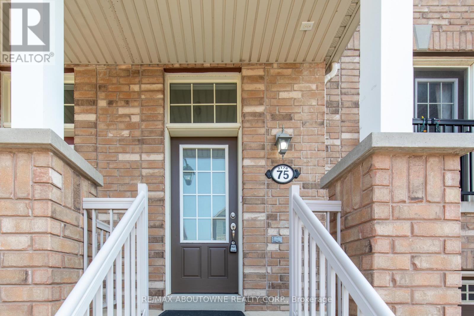 75 - 2178 Fiddlers Way, Oakville, Ontario  L6M 0L5 - Photo 2 - W13108866