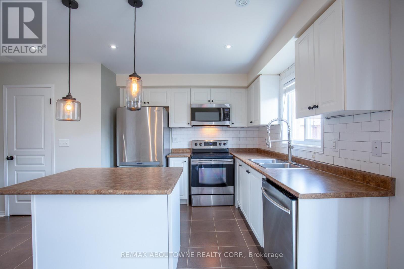 75 - 2178 Fiddlers Way, Oakville, Ontario  L6M 0L5 - Photo 7 - W13108866