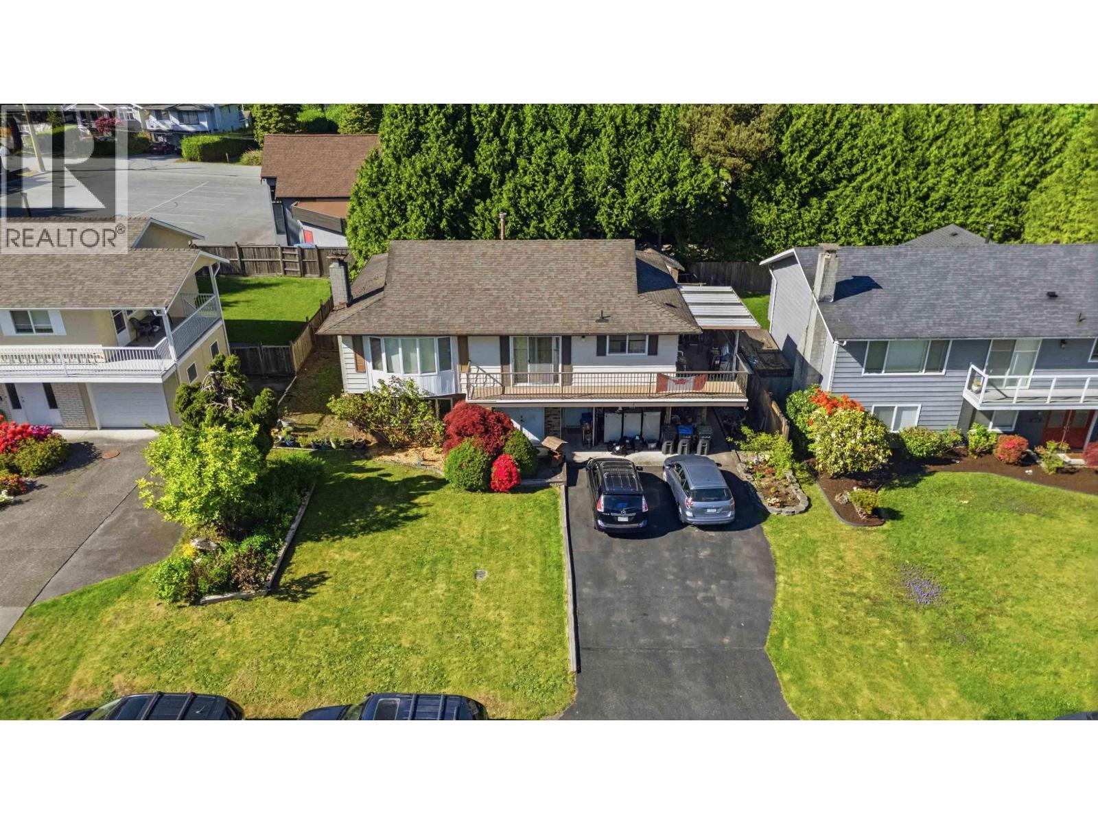 1939 Connaught Avenue, Port Coquitlam, British Columbia  V3C 4C5 - Photo 3 - R3120888