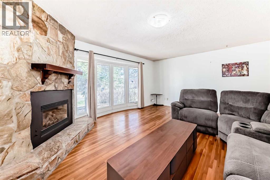 2215 37 Street SW, Calgary, Alberta  T3A 3A5 - Photo 6 - A2308381