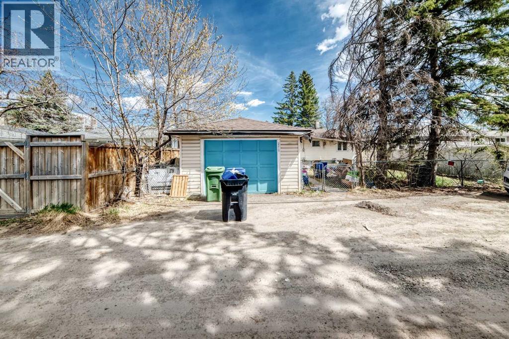 2215 37 Street SW, Calgary, Alberta  T3A 3A5 - Photo 46 - A2308381