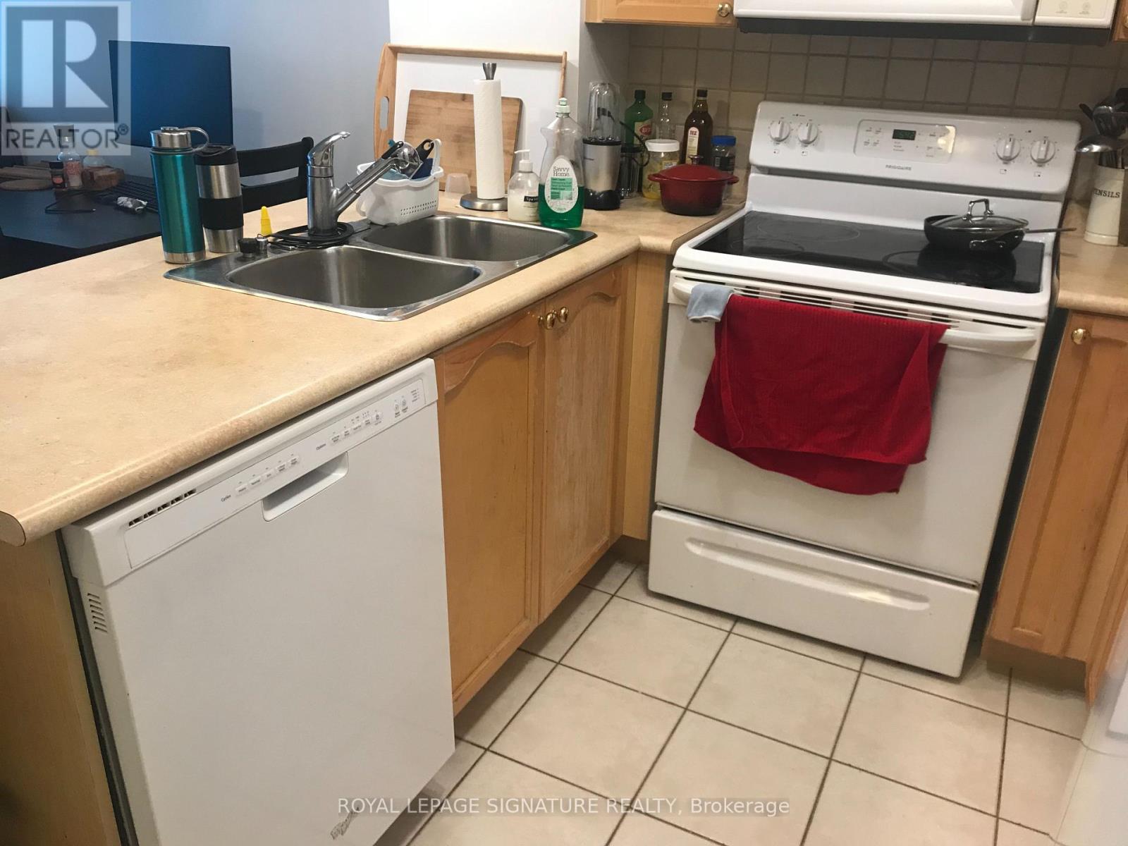 1701 - 18 Yonge Street, Toronto, Ontario  M5E 1Z8 - Photo 7 - C13098106