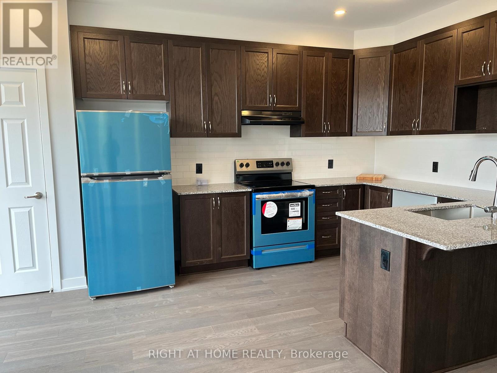 641 Allied Mews, Ottawa, Ontario  K2S 3A1 - Photo 10 - X13108868