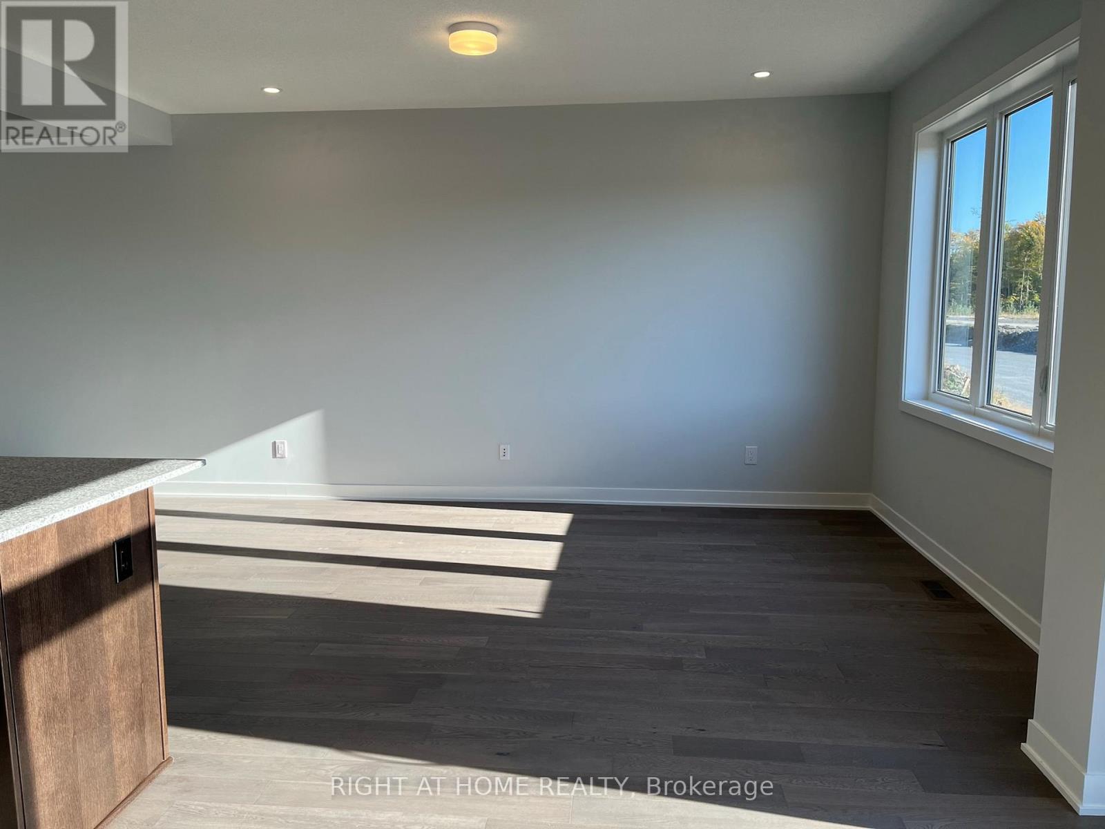 641 Allied Mews, Ottawa, Ontario  K2S 3A1 - Photo 11 - X13108868