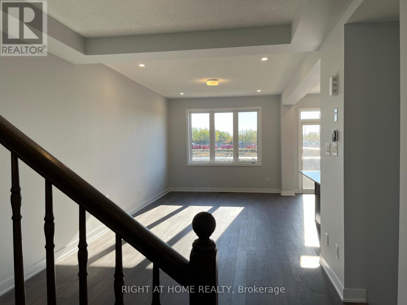 641 Allied Mews, Ottawa, Ontario  K2S 3A1 - Photo 4 - X13108868