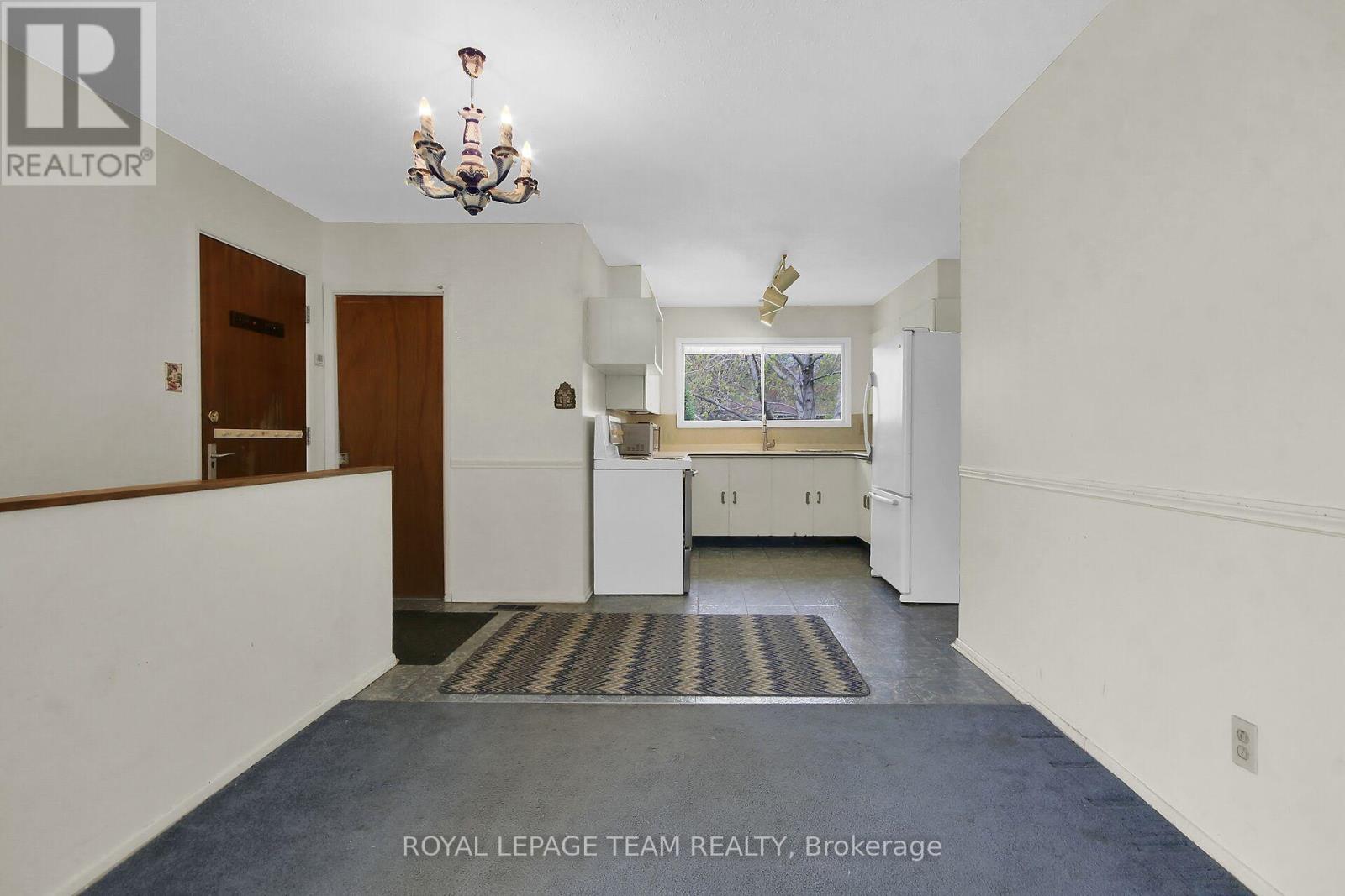 2 Aleutian Road, Ottawa, Ontario  K2H 7C8 - Photo 11 - X13108884