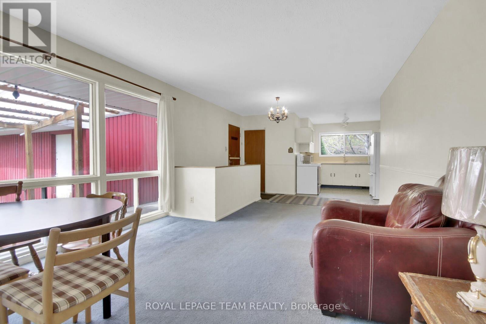 2 Aleutian Road, Ottawa, Ontario  K2H 7C8 - Photo 12 - X13108884