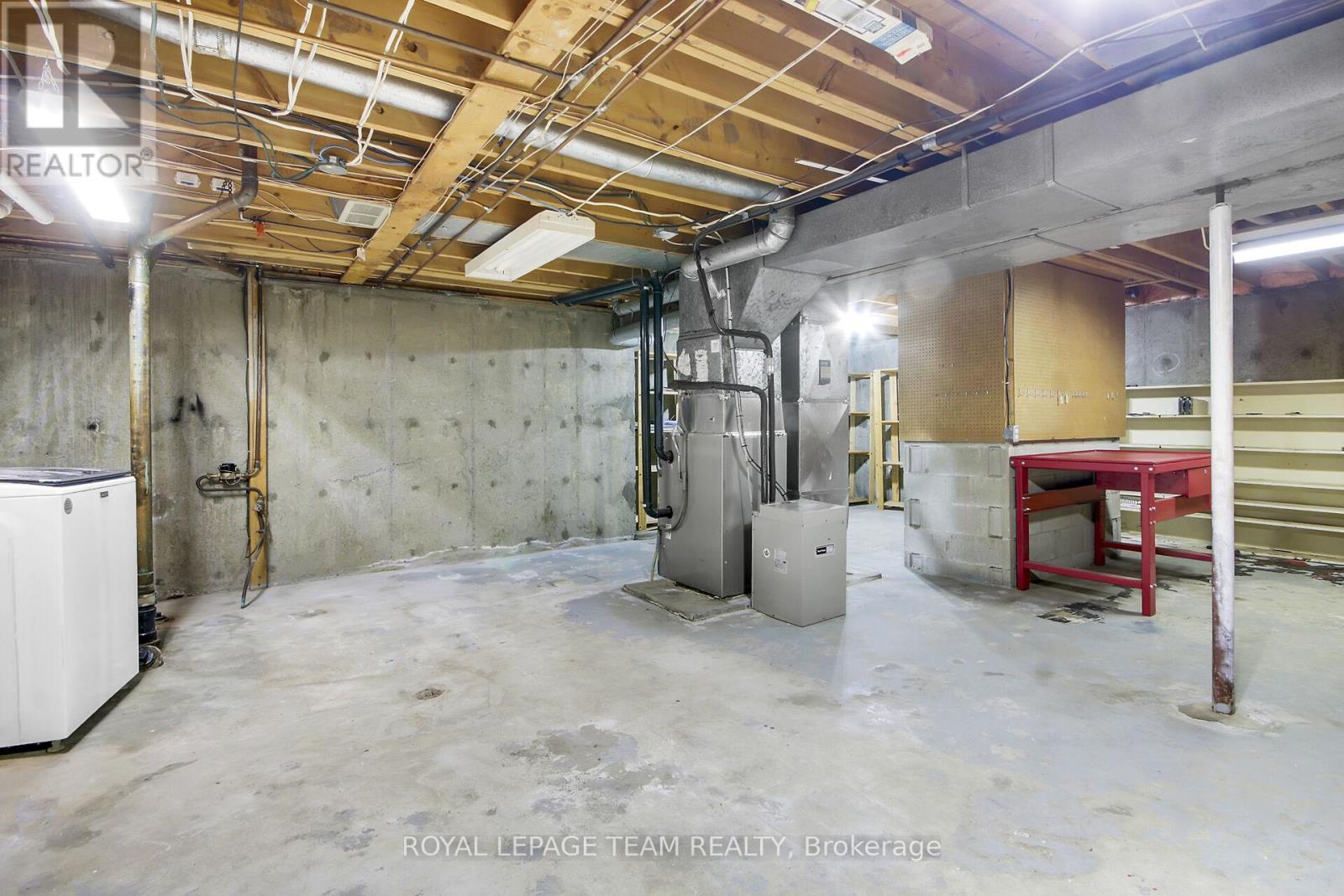 2 Aleutian Road, Ottawa, Ontario  K2H 7C8 - Photo 24 - X13108884