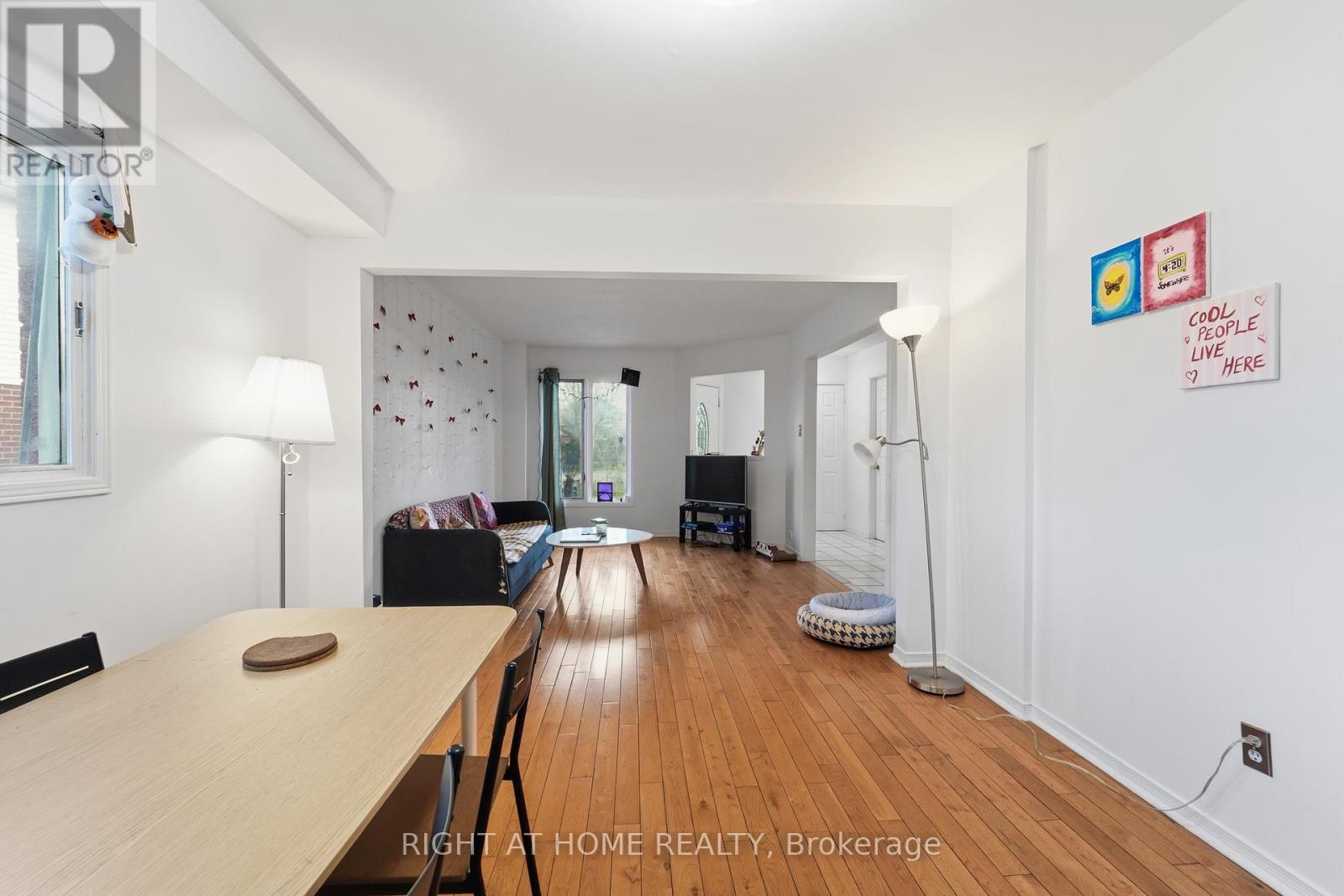 141 Sandown Avenue E, Toronto, Ontario  M1N 3W6 - Photo 3 - E13108878