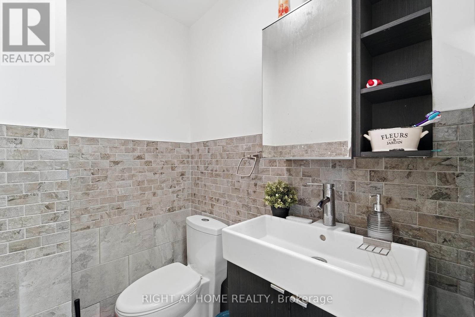 141 Sandown Avenue E, Toronto, Ontario  M1N 3W6 - Photo 7 - E13108878