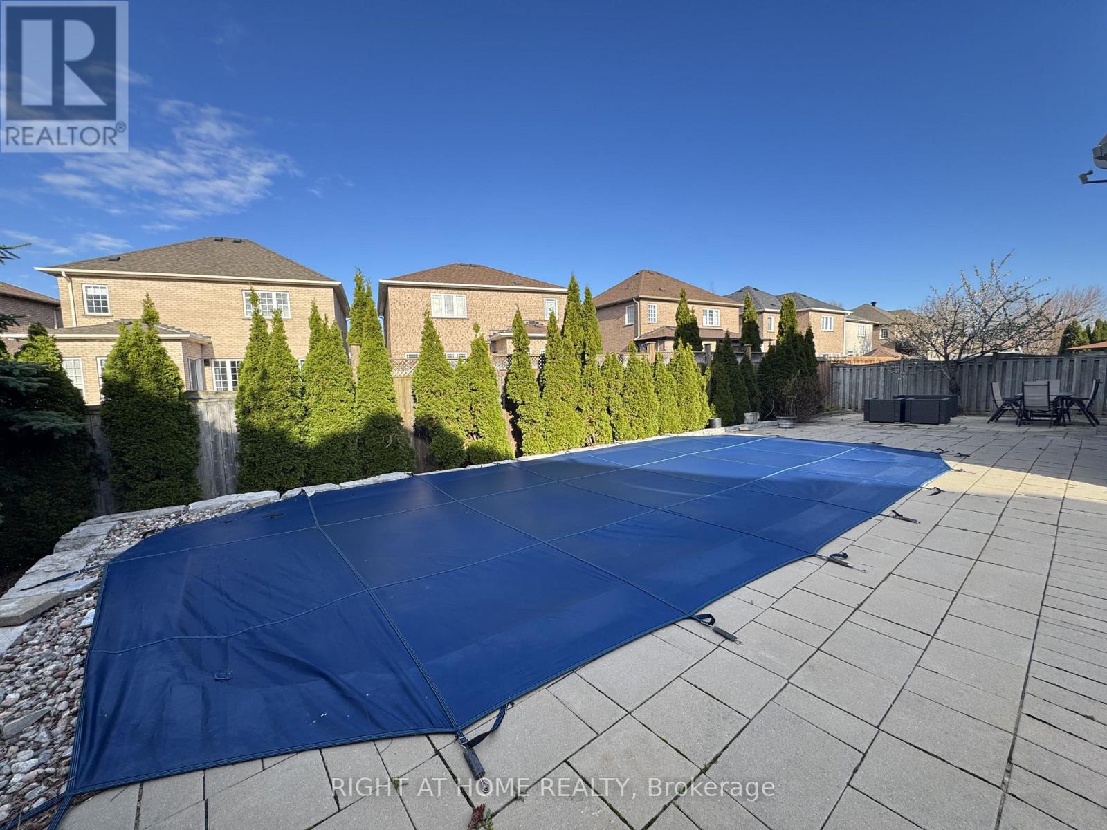 122 Red Cardinal Trail, Richmond Hill, Ontario  L4E 4B7 - Photo 29 - N12902954