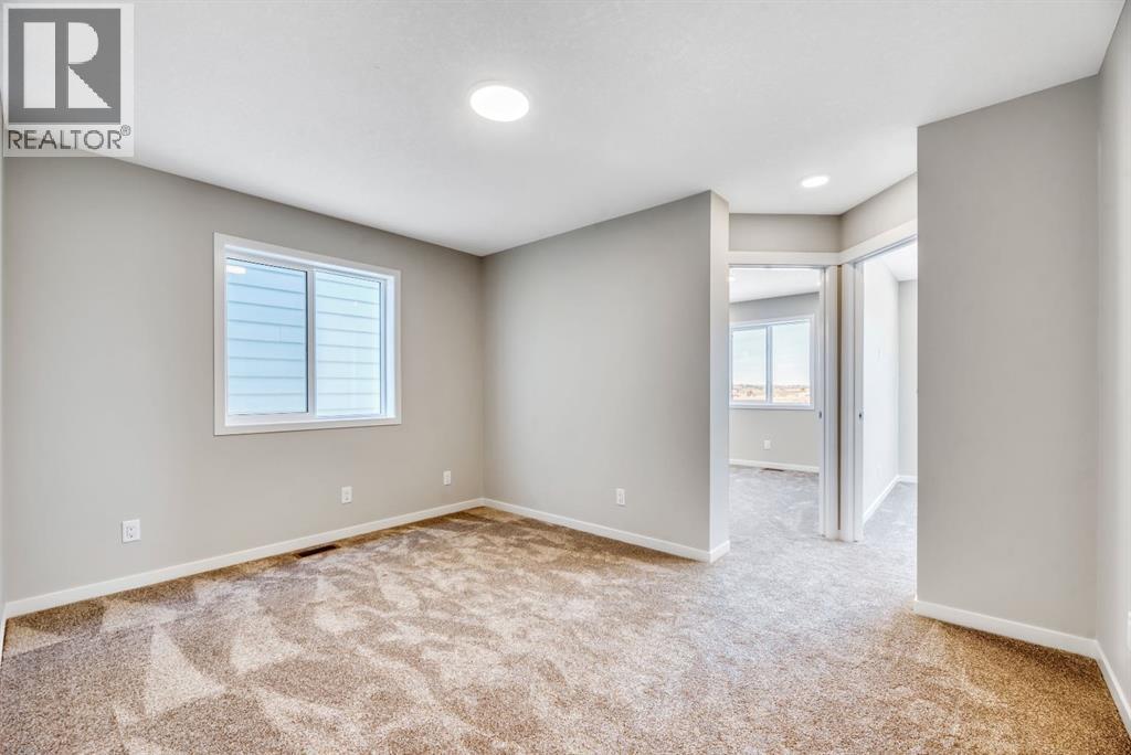130 Royston Park NW, Calgary, Alberta  T3L 0G9 - Photo 23 - A2301388