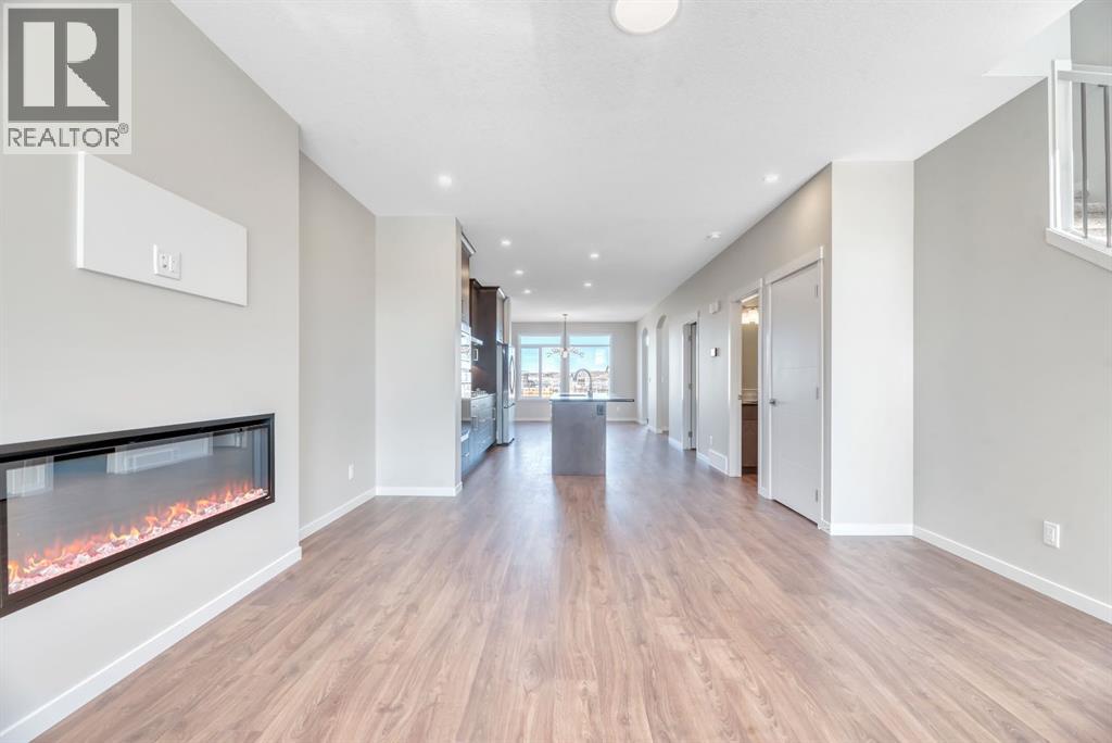 130 Royston Park NW, Calgary, Alberta  T3L 0G9 - Photo 5 - A2301388