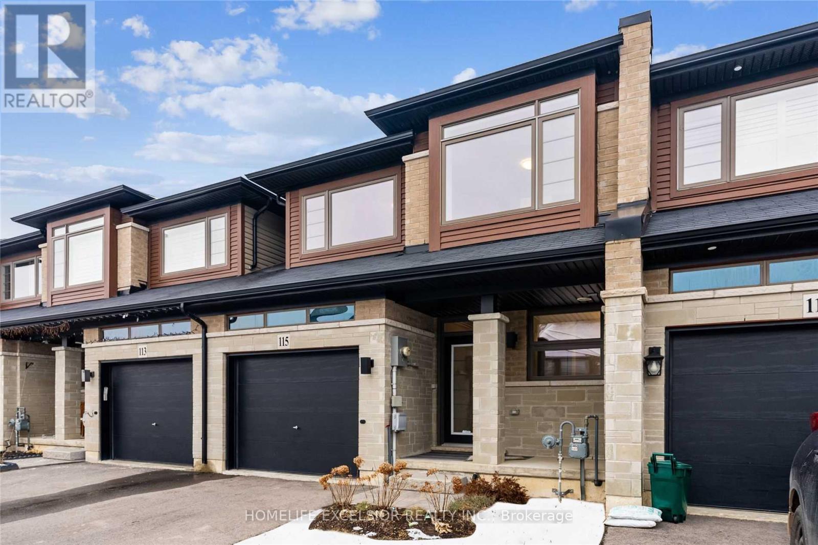 115 COLUMBUS GATE, Hamilton, Ontario