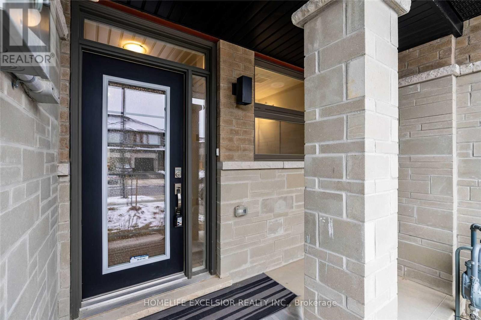 115 Columbus Gate, Hamilton, Ontario L8J 0L3 - Photo 2 - X13108890
