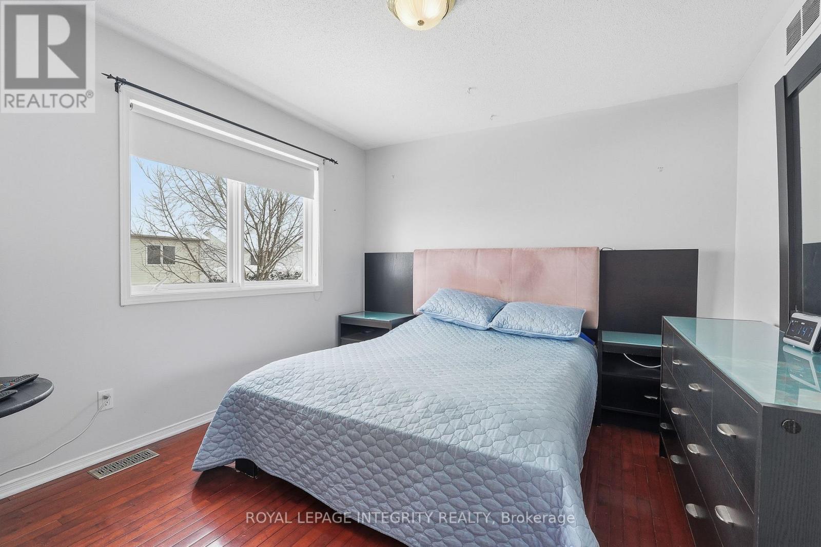 2104 Sandy Oaks Drive, Ottawa, Ontario  K1W 1H5 - Photo 18 - X12848580
