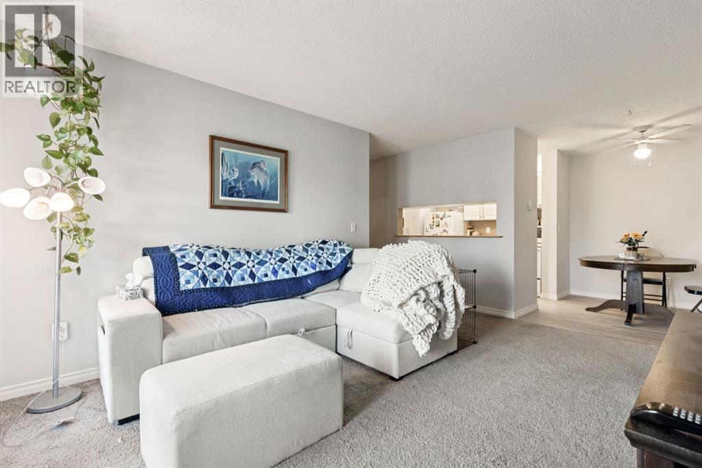 412, 11 Dover Point SE, Calgary, Alberta  T2B 3J8 - Photo 4 - A2291691