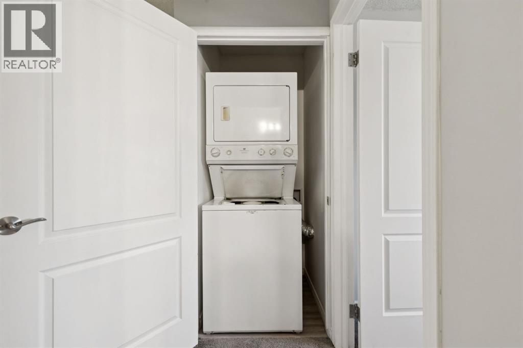 412, 11 Dover Point SE, Calgary, Alberta  T2B 3J8 - Photo 17 - A2291691