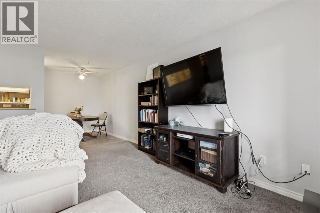 412, 11 Dover Point SE, Calgary, Alberta  T2B 3J8 - Photo 8 - A2291691