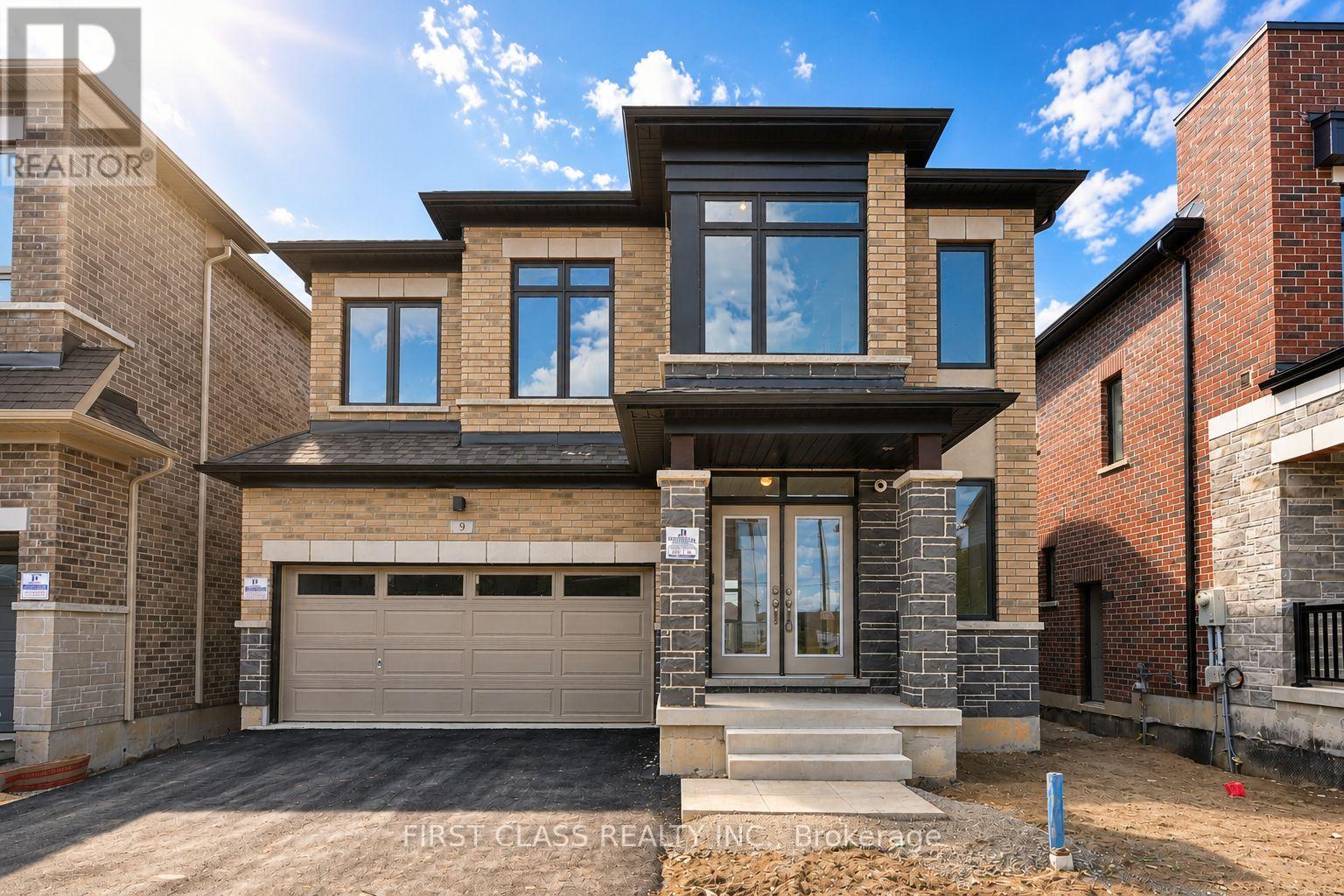 9 Percheron Court, Markham, Ontario  L6C 3T5 - Photo 3 - N13106180