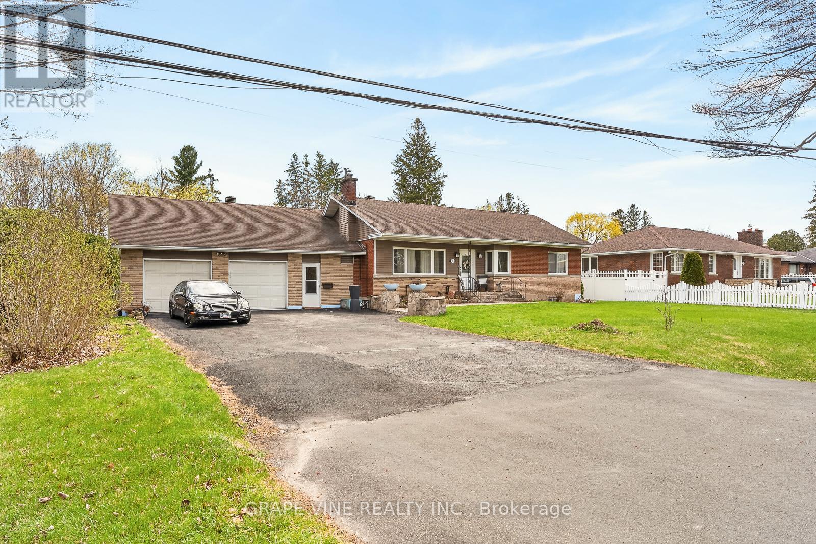 46 Macfarlane Road, Ottawa, Ontario  K2E 6V5 - Photo 1 - X13108908