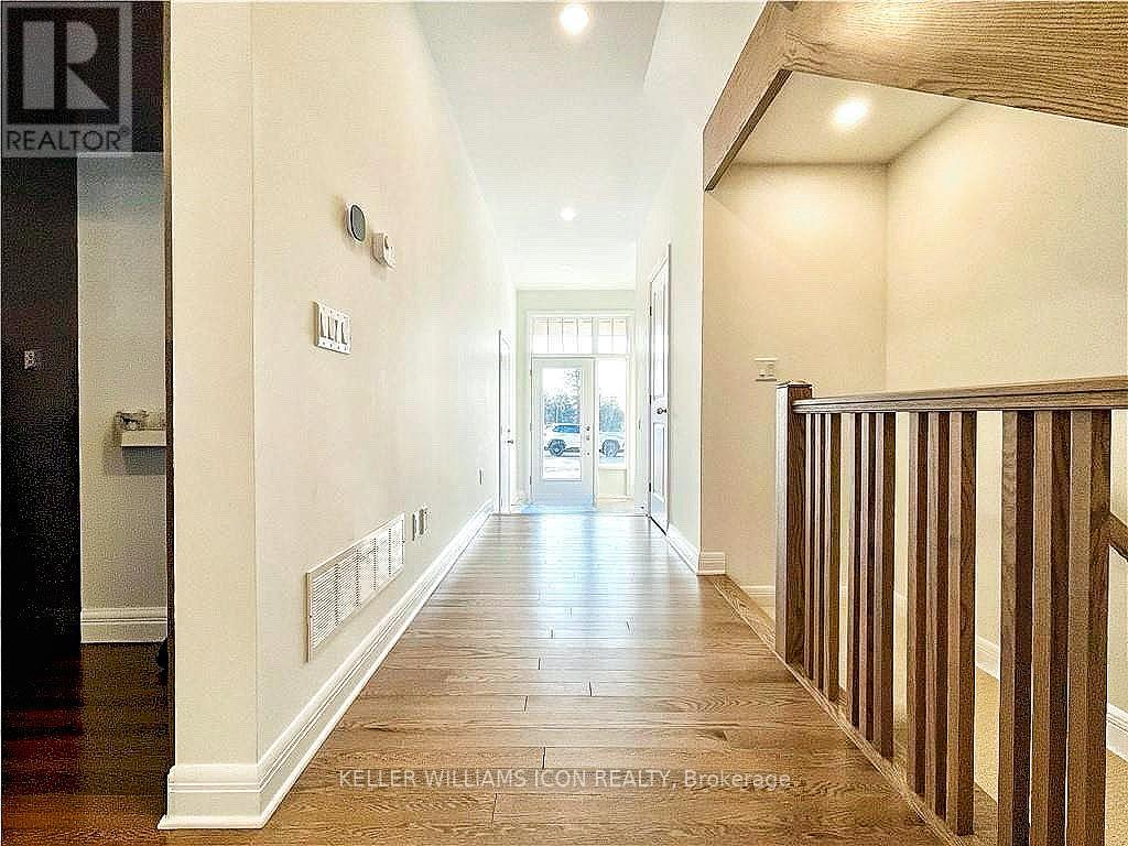 56 Loggerhead Heights, Ottawa, Ontario  K2T 0R9 - Photo 3 - X13108910