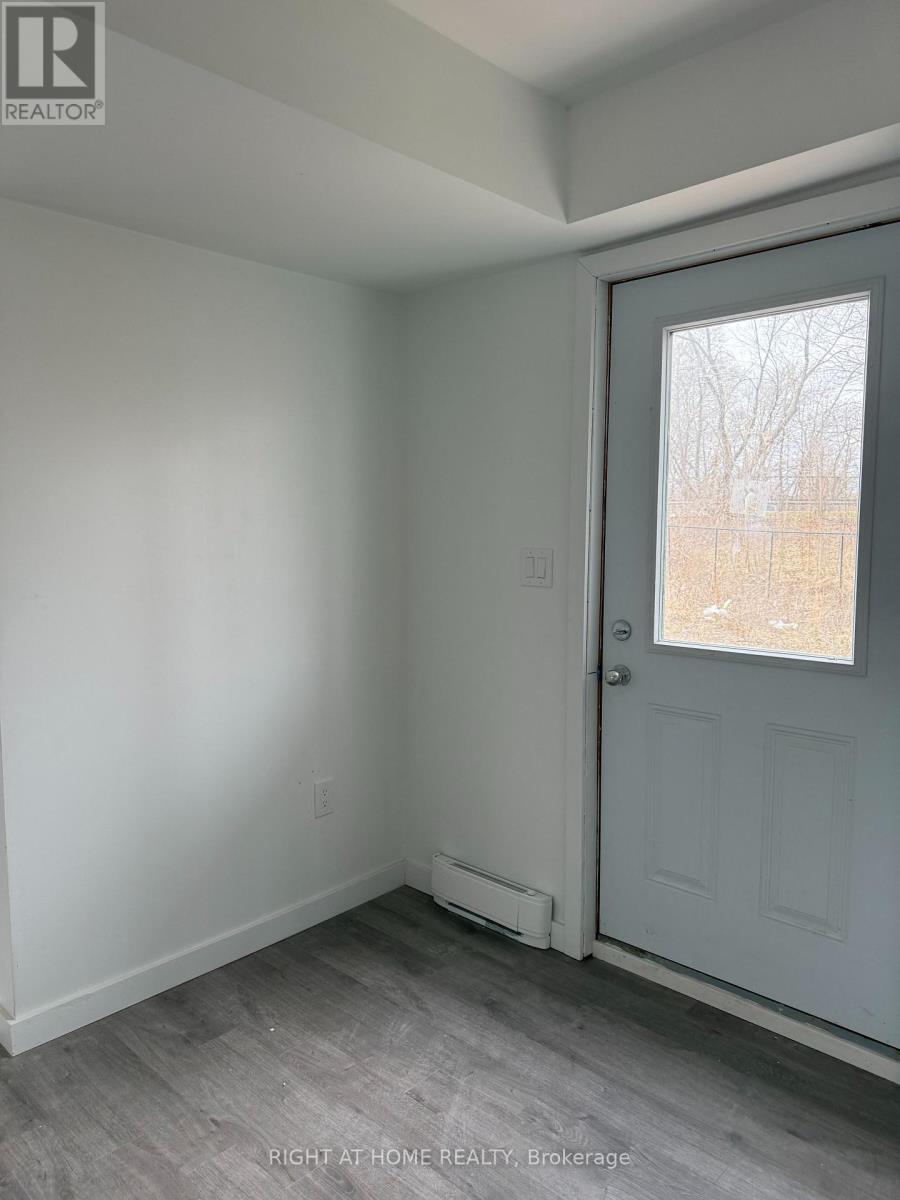 (Lower) - 127 Highriver Trail, Welland, Ontario  L3C 0H6 - Photo 11 - X12919254
