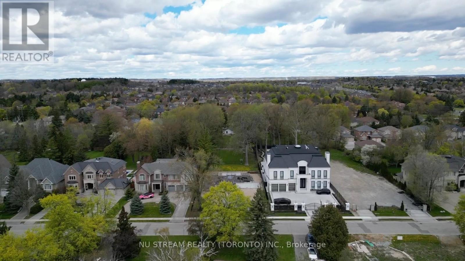 212 Duncan Road, Richmond Hill, Ontario  L4C 6J9 - Photo 2 - N13108912
