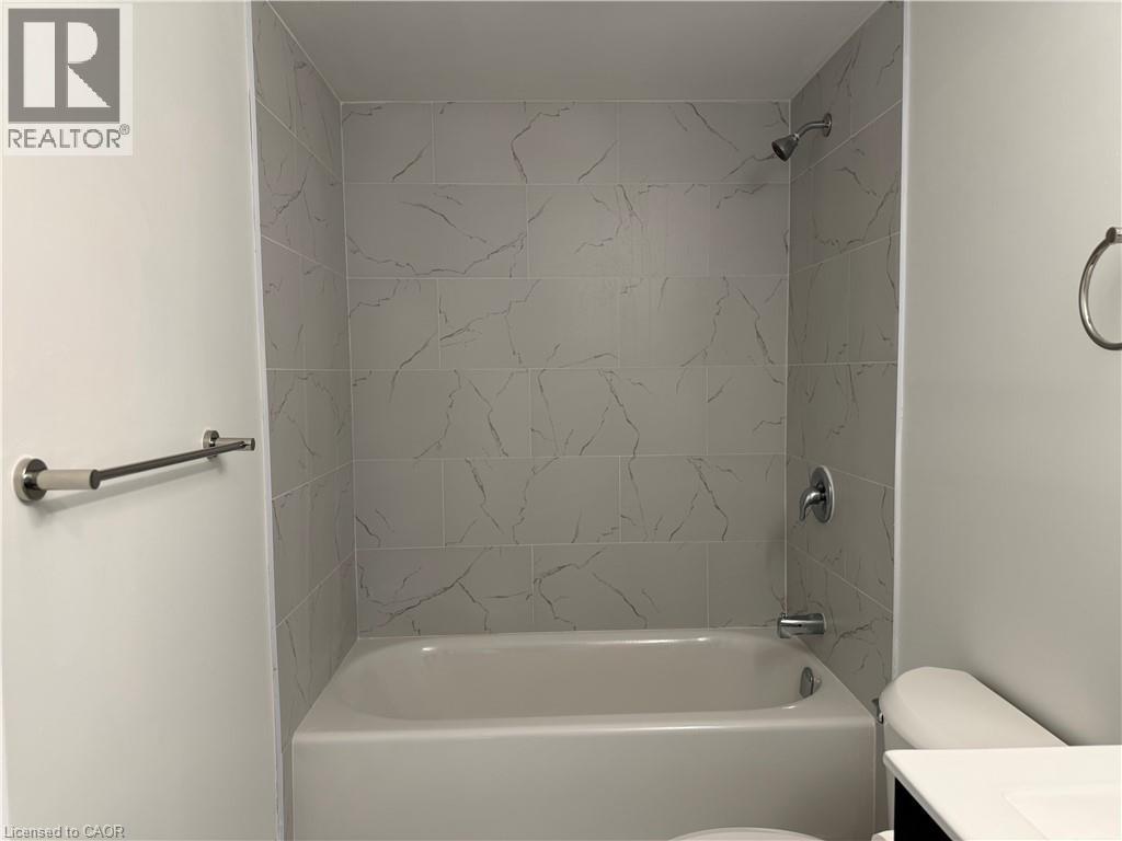 127 Highriver Trail Unit# Lower, Welland, Ontario  L3C 0H6 - Photo 8 - 40813282