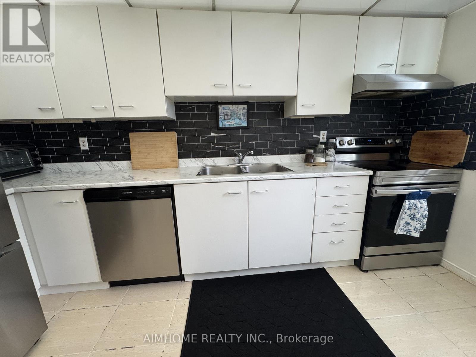1504 - 115 Hillcrest Avenue, Mississauga, Ontario  L5B 3Y9 - Photo 15 - W13108902