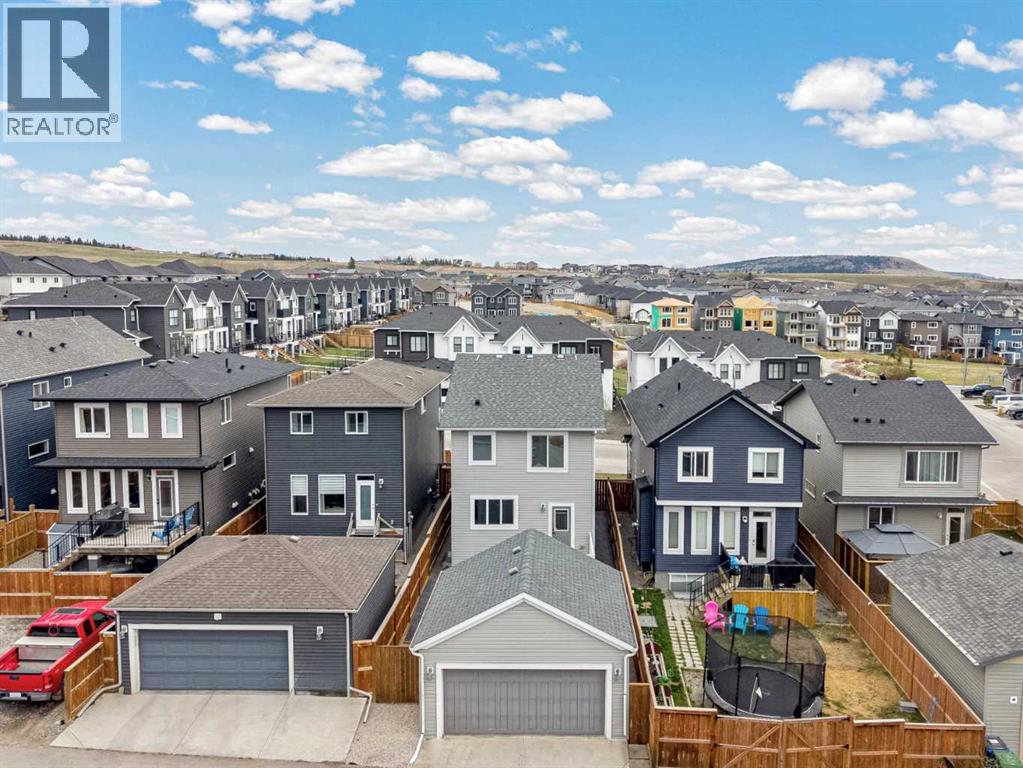 19 Heritage Rise, Cochrane, Alberta  T4C 2R4 - Photo 47 - A2309687