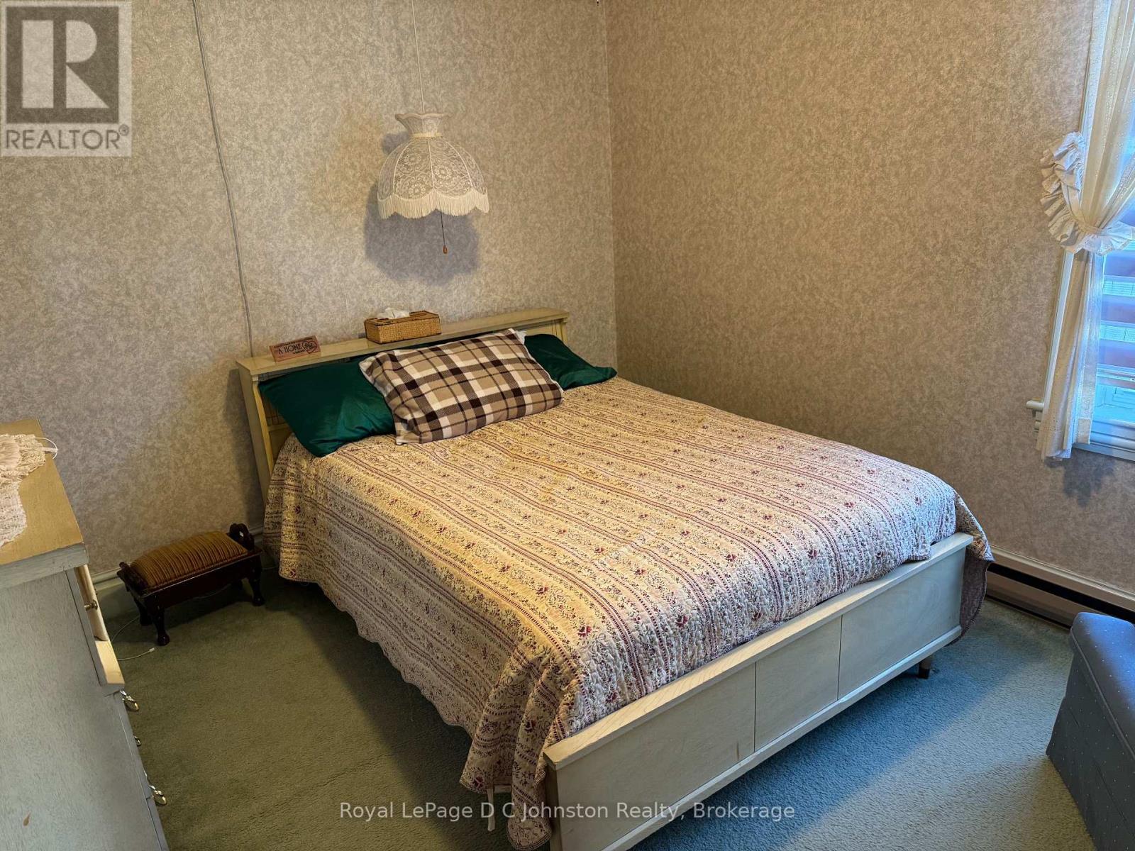21 Victoria Street S, Saugeen Shores, Ontario  N0H 2L0 - Photo 12 - X13077162