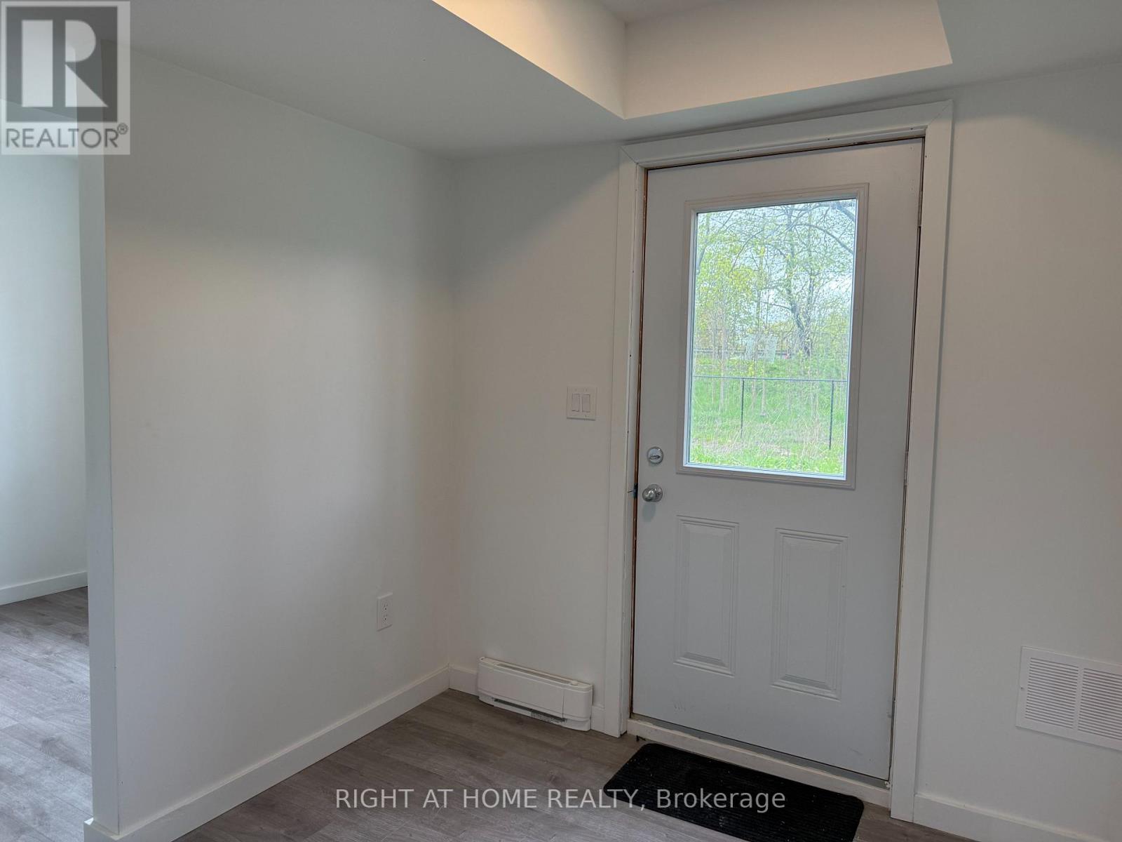 (Lower) - 127 Highriver Trail, Welland, Ontario  L3C 0H6 - Photo 7 - X12919254