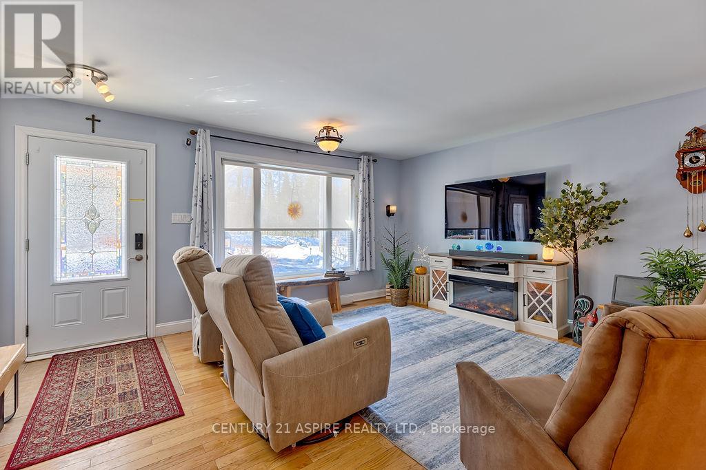 1576 Garden Of Eden Road, Horton, Ontario  K7V 3Z8 - Photo 8 - X13063248