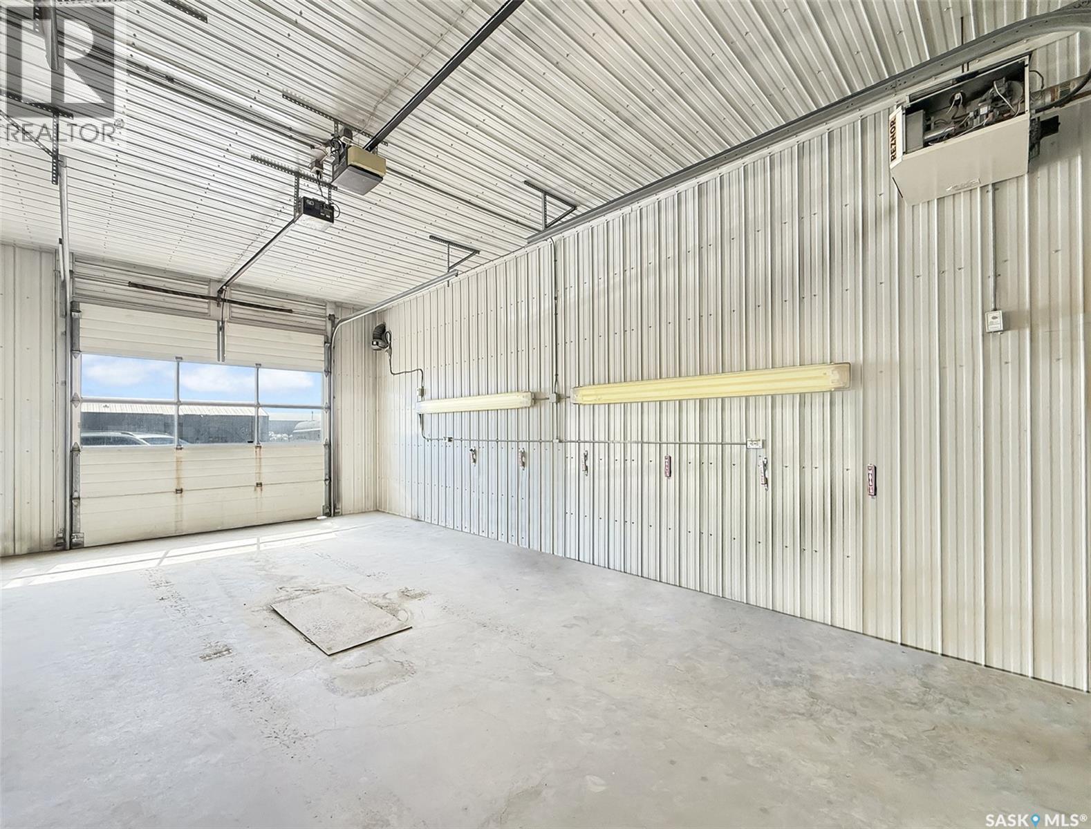801 Cheadle Street W, Swift Current, Saskatchewan  S9H 0C2 - Photo 11 - SK035438