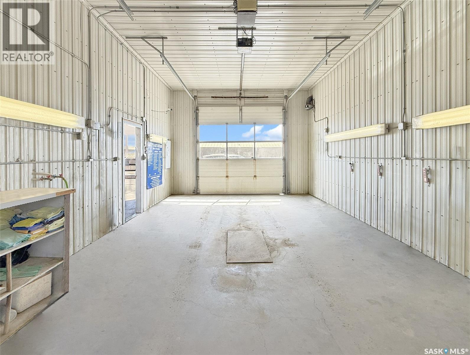 801 Cheadle Street W, Swift Current, Saskatchewan  S9H 0C2 - Photo 12 - SK035438