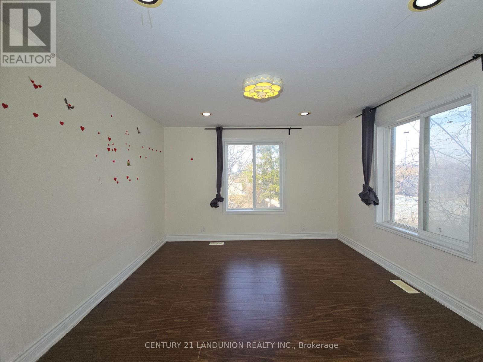 11960 Yonge Street, Richmond Hill, Ontario  L4E 3N6 - Photo 23 - N12933530