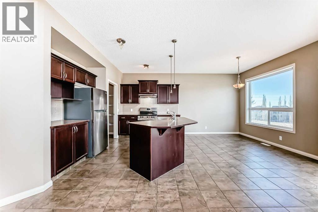 60 Sunset Circle, Cochrane, Alberta  T4C 0C3 - Photo 6 - A2307268