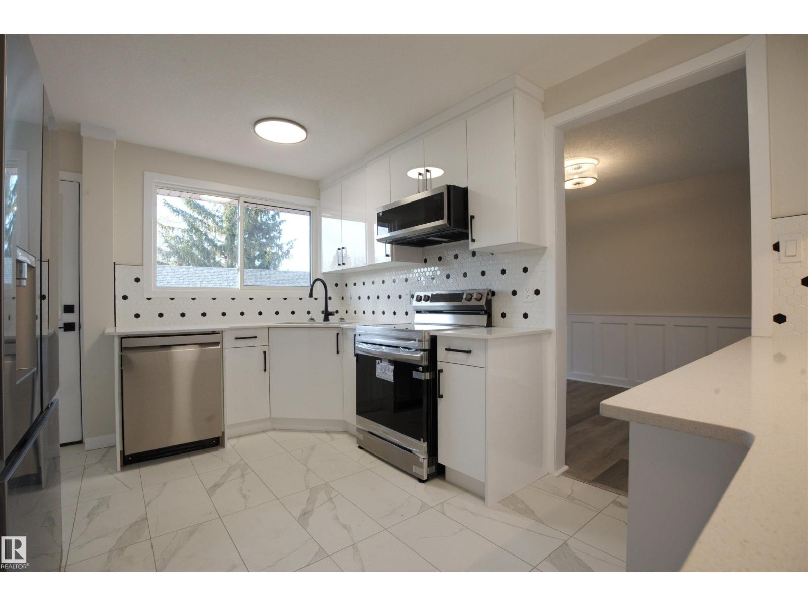 18412 92 Av Nw, Edmonton, Alberta  T5T 2R2 - Photo 7 - E4486942