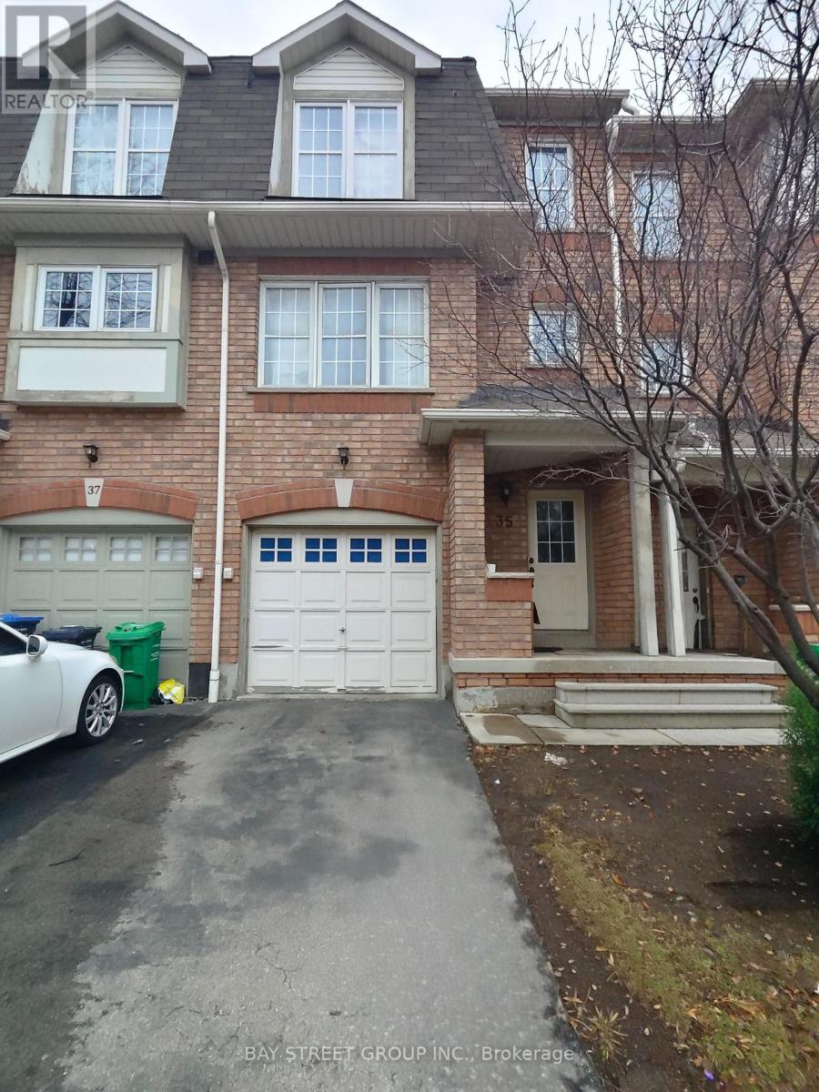 35 - 3030 BREAKWATER COURT, Mississauga, Ontario