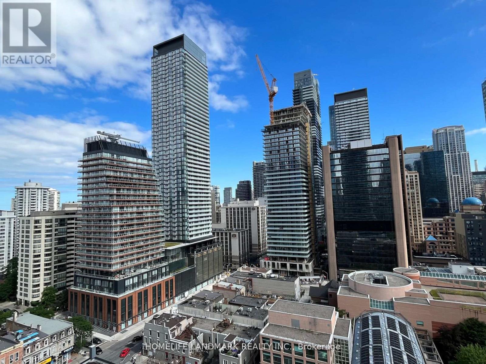 1405 - 11 WELLESLEY STREET W, Toronto, Ontario