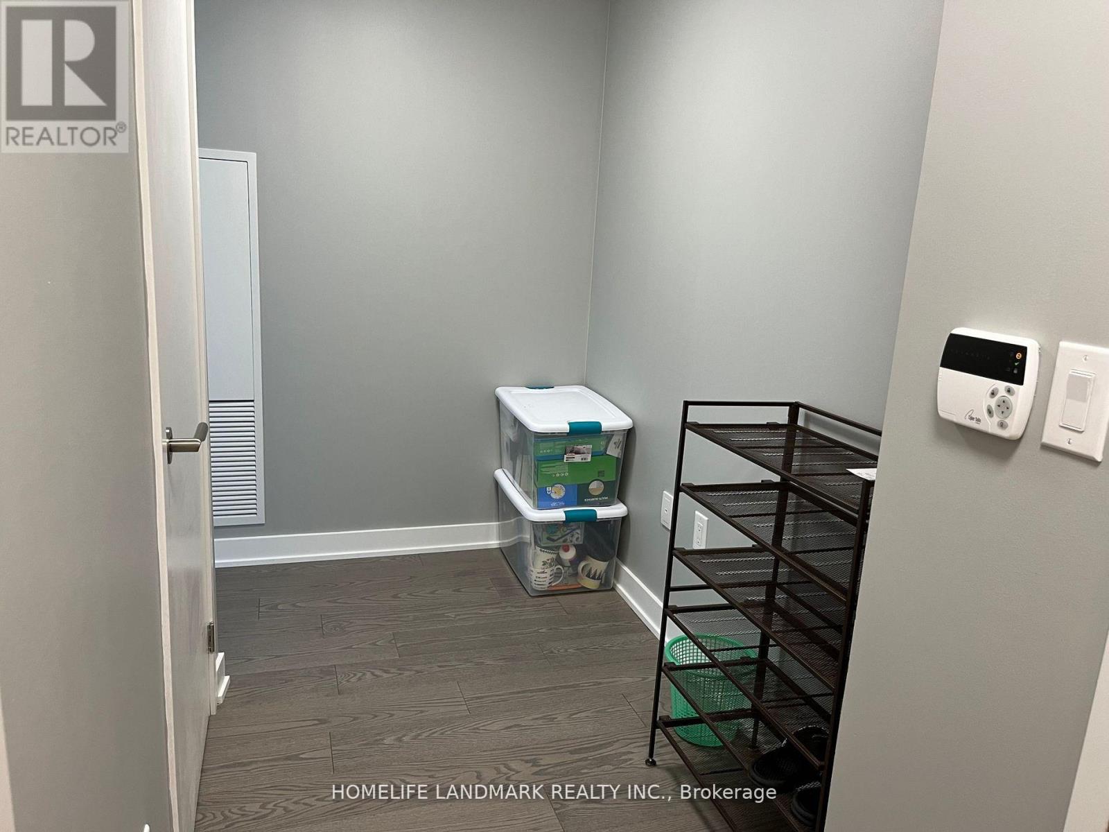 1405 - 11 Wellesley Street W, Toronto, Ontario  M4Y 0G4 - Photo 11 - C13108986