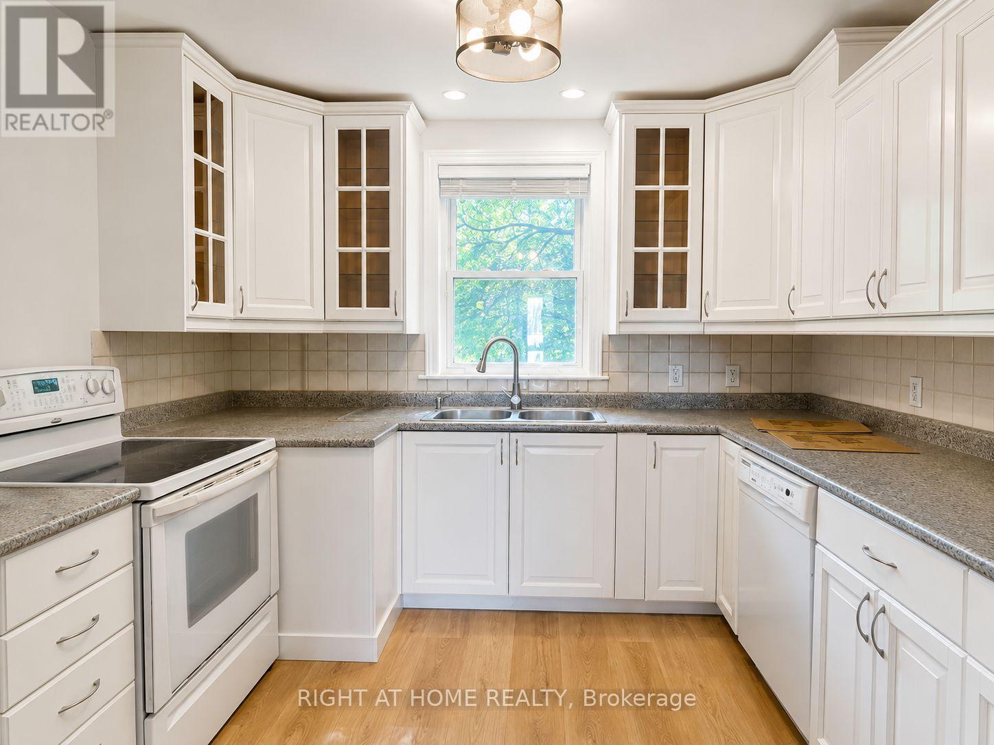 Main - 55 Verwood Avenue, Toronto, Ontario  M3H 2K8 - Photo 12 - C13108988