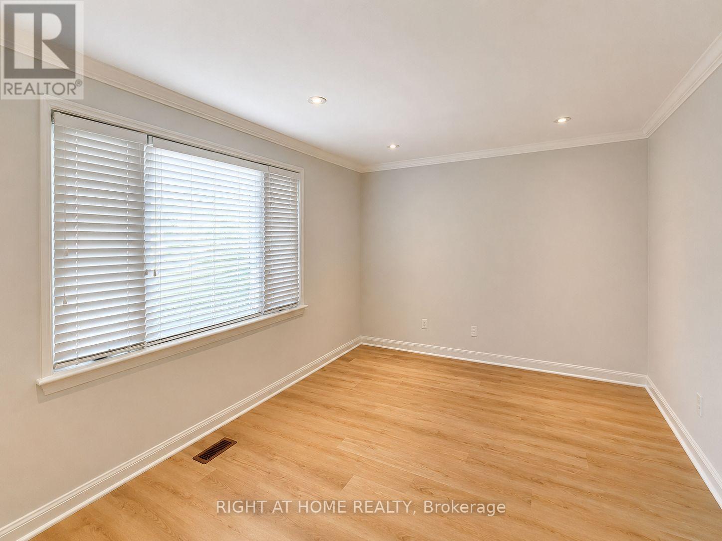 Main - 55 Verwood Avenue, Toronto, Ontario  M3H 2K8 - Photo 4 - C13108988