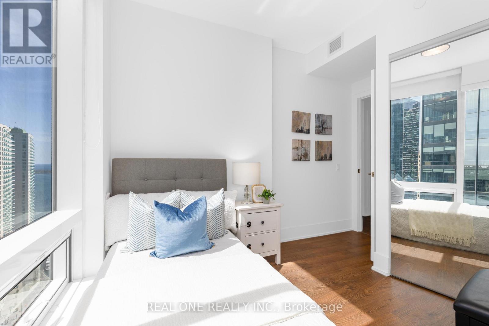 2905 - 10 York Street, Toronto, Ontario  M5J 0E1 - Photo 16 - C13108992