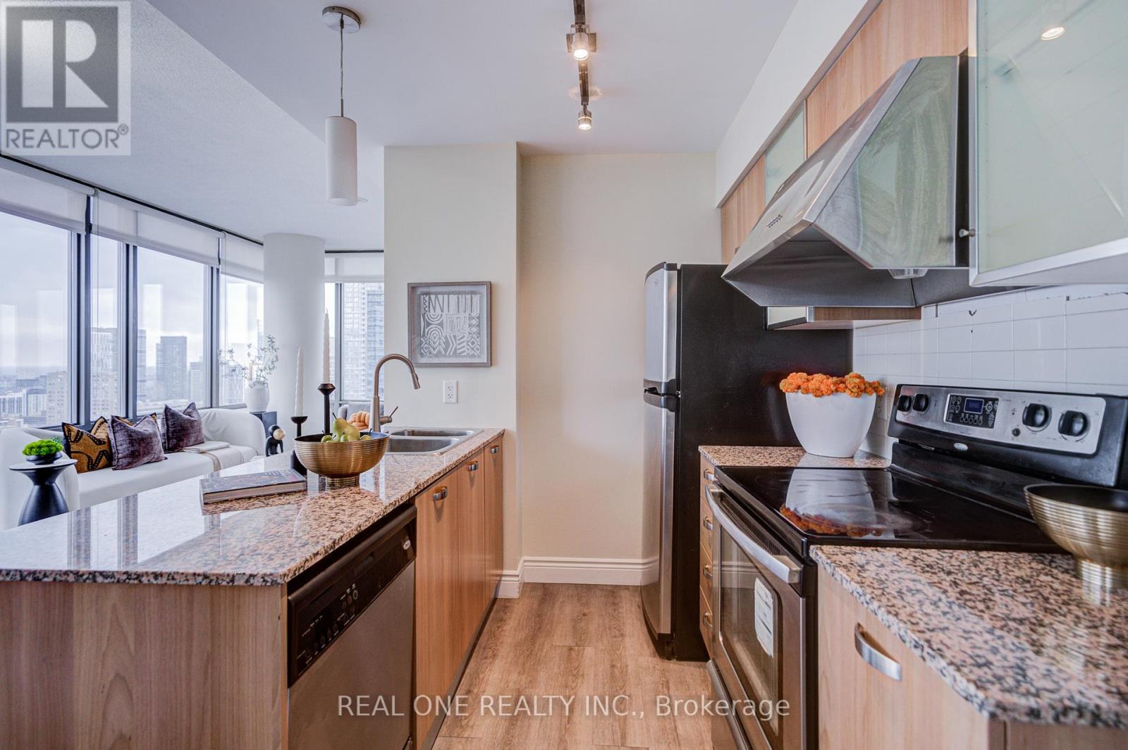 3107 - 38 Grenville Street, Toronto, Ontario  M4Y 1A5 - Photo 14 - C13109010