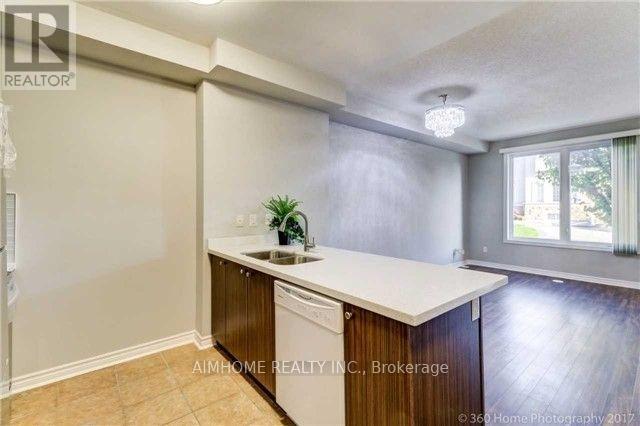 116 Unity Gardens Drive, Markham, Ontario  L3R 5X2 - Photo 7 - N13108976