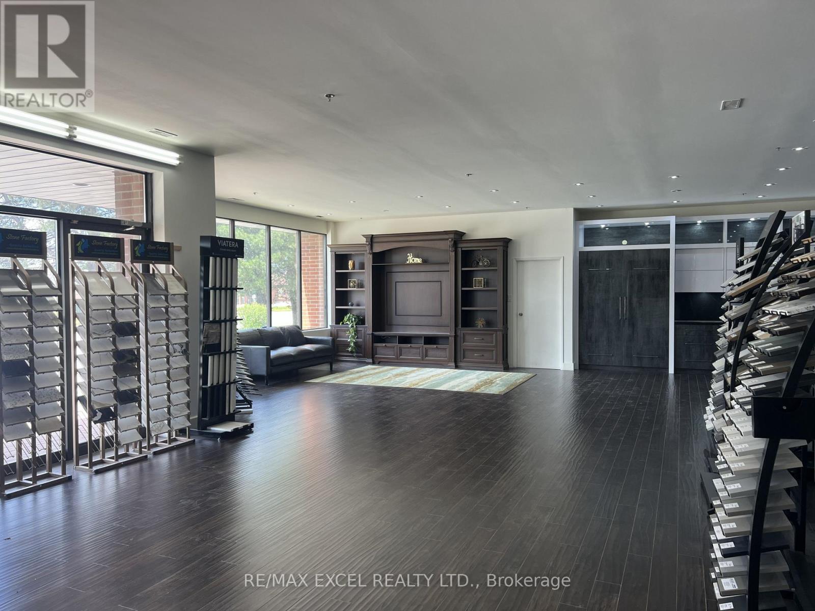 83 Whitmore Road, Vaughan, Ontario  L4L 6E2 - Photo 4 - N13108980